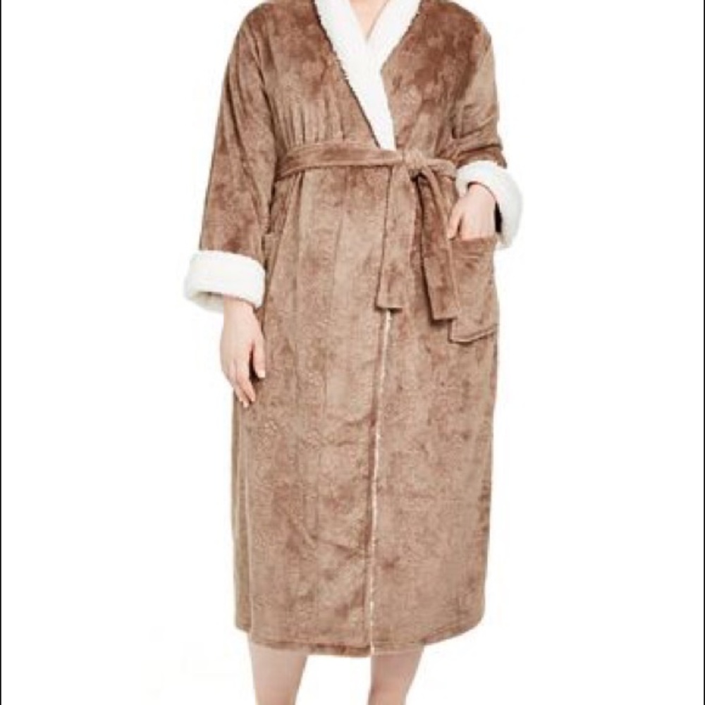 Faux Fur Trim Long Robe 1X (NWT)
